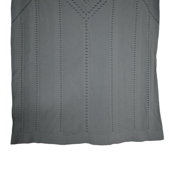 Athleta Womens M Oxygen Tee in Laurel Olive Green - Picture 9 of 10